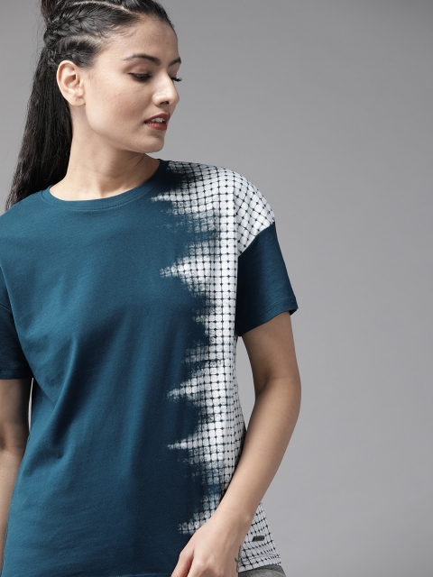 

Roadster Women Blue Pure Cotton Printed Round Neck T-shirt