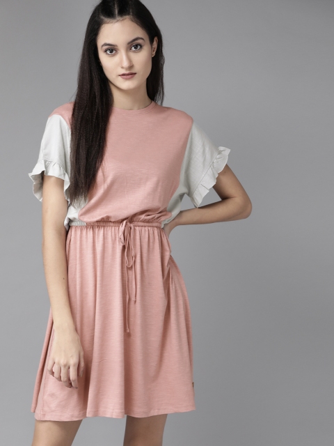 

Roadster Women Peach-Coloured Solid Blouson Dress