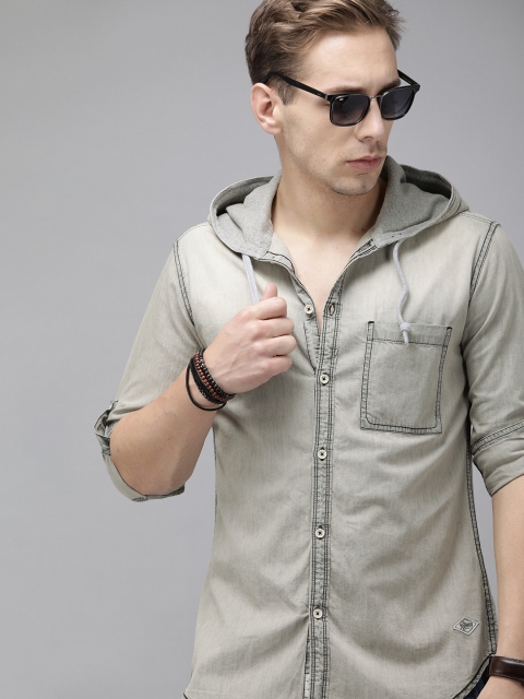 

Roadster Men Grey Regular Fit Faded Casual Shirt