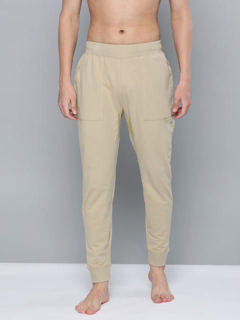 

HRX by Hrithik Roshan Men Twill Solid Regular Fit Organic Cotton Bio-Wash Yoga Joggers, Beige