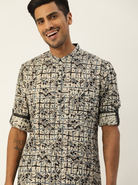 

Taavi Men Off-White & Black Kalamkari Block Printed Straight Sustainable Kurta with Roll-Up Sleeves