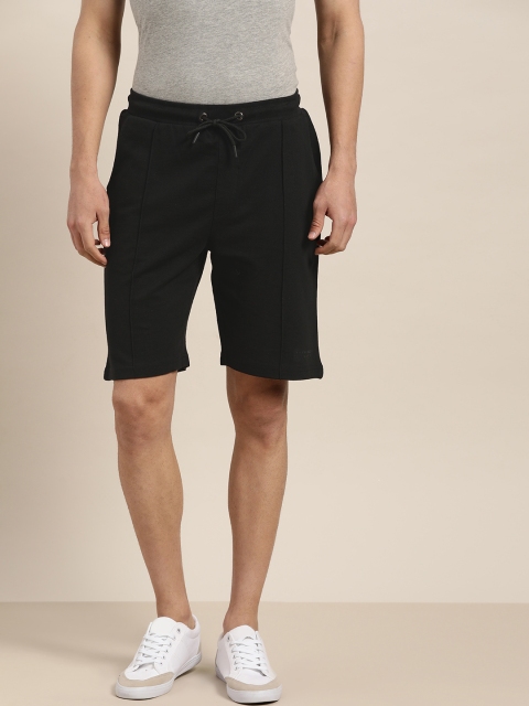 

INVICTUS Men Black Solid Regular Fit Shorts