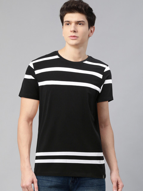 

SPYKAR Men Black & White Striped Round Neck T-shirt