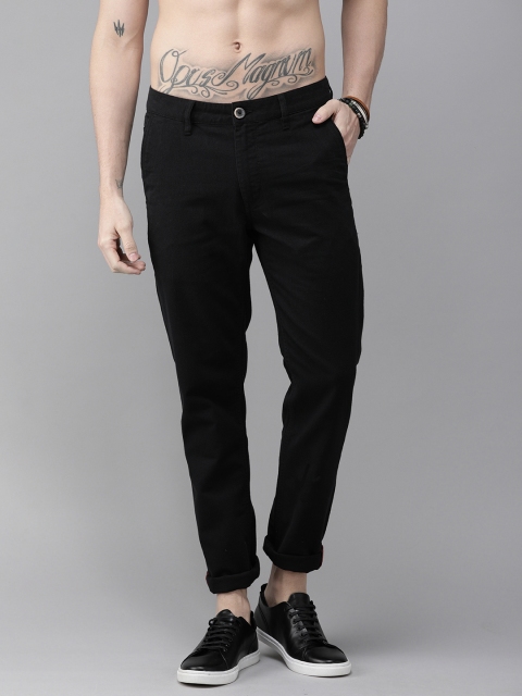 

Roadster Men Black Slim Fit Solid Chinos
