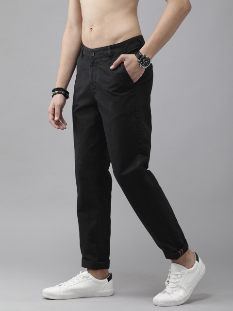 

Roadster Men Black Slim Fit Solid Chinos