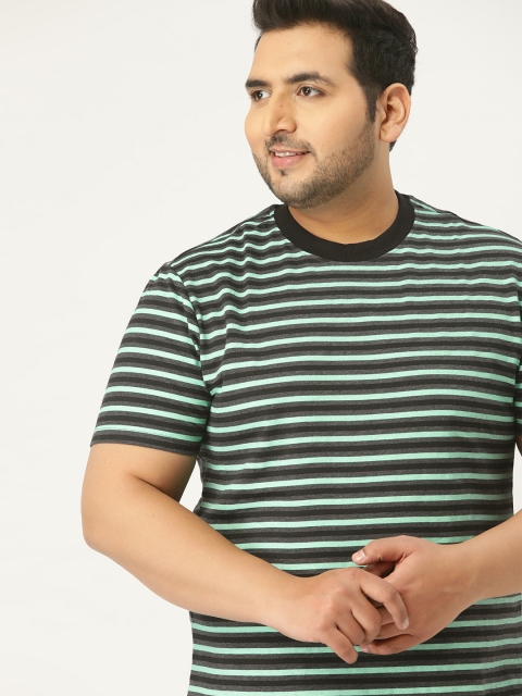 

Sztori Plus Size Men Green & Black Striped Round Neck T-shirt
