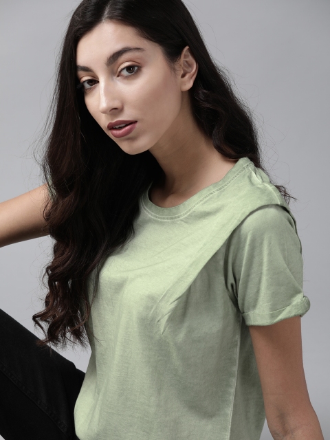 

Roadster Women Green Dyed Pure Cotton Round Neck T-shirt