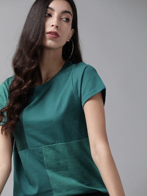 

Roadster Women Green Colourblocked Pure Cotton Round Neck T-shirt