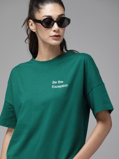 

Roadster Women Green Solid Round Neck T-shirt
