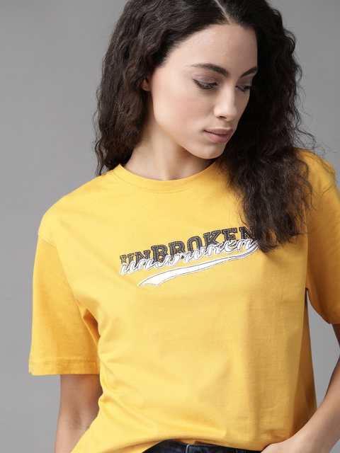 

Roadster Women Yellow & White Solid Round Neck T-shirt