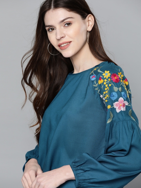 

Mast & Harbour Women Teal Blue Solid Top
