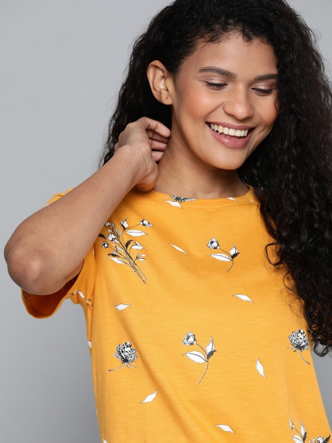 

Mast & Harbour Women Yellow & White Floral Printed Round Neck T-shirt