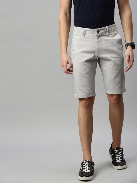 

Allen Solly Sport Men Off-white Solid Smart Slim Fit Regular Shorts