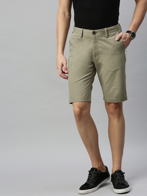 

Allen Solly Sport Men Khaki Solid Slim Fit Regular Shorts