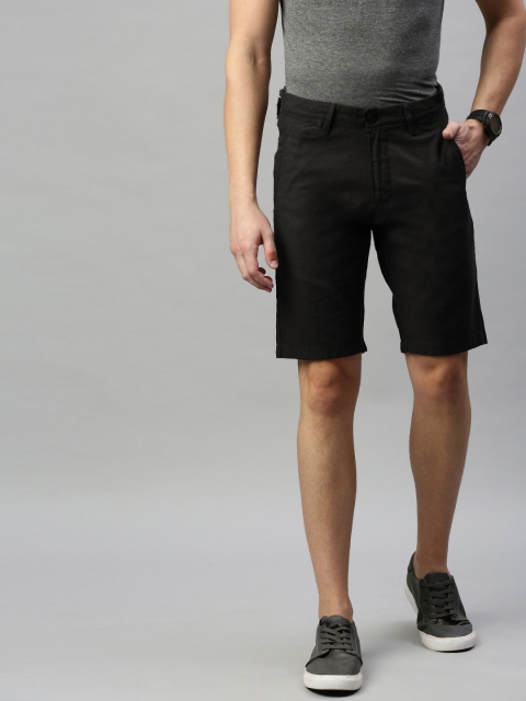 

Allen Solly Sport Men Black Solid Smart Slim Fit Regular Shorts
