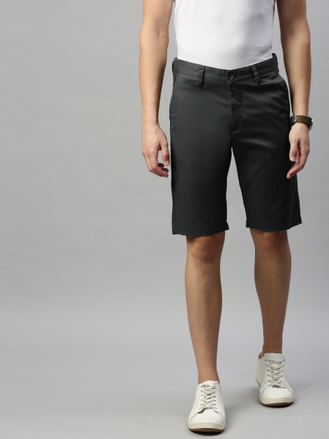 

Allen Solly Sport Men Charcoal Grey Solid Custom Fit Chino Shorts