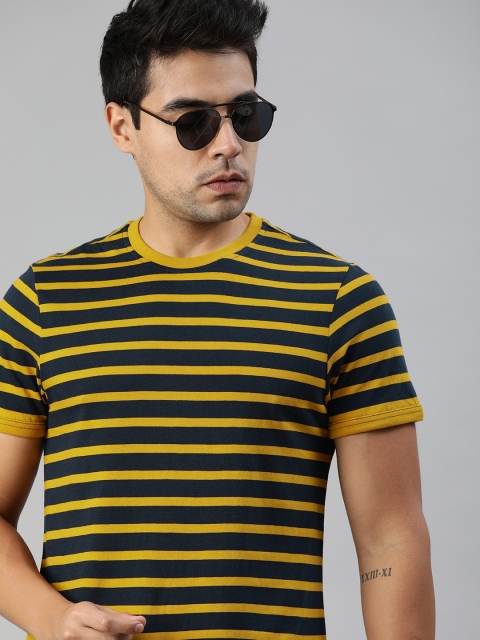 

Roadster Men Navy Blue & Yellow Striped Round Neck T-shirt