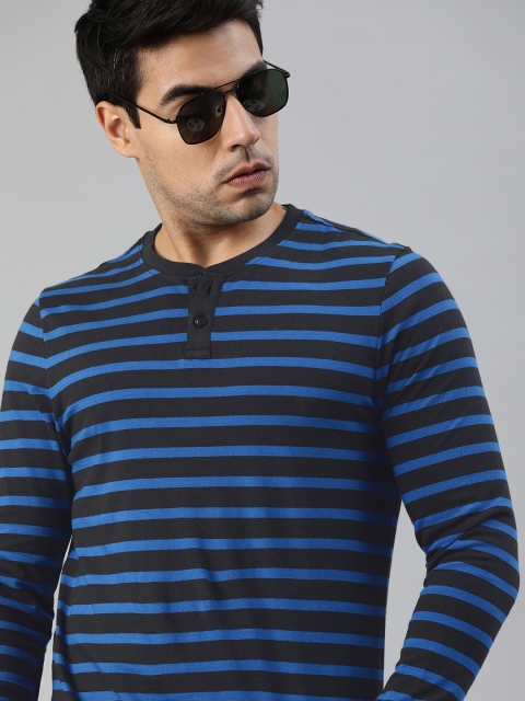 

Roadster Men Blue Striped Henley Neck T-shirt