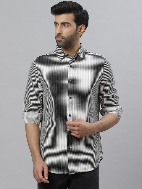 

Bhaane Men White & Black Boxy Striped Casual Shirt