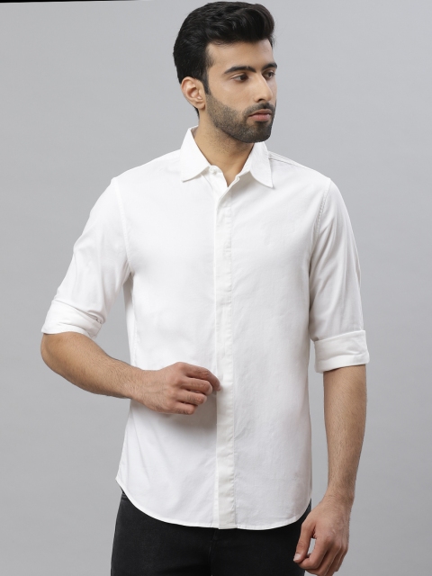 

Bhaane Men White Regular Fit Solid Casual Knitted Shirt