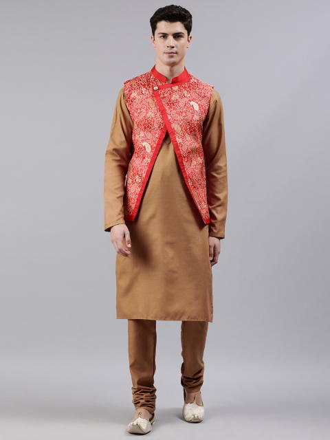 

EthnoVogue Men Brown Solid Made To Measure Kurta Set with Nehru Jacket