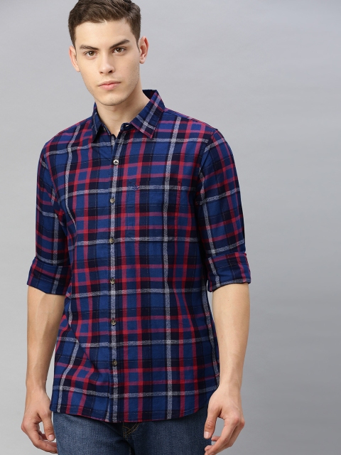 

WROGN Men Navy Blue & Red Slim Fit Checked Casual Shirt