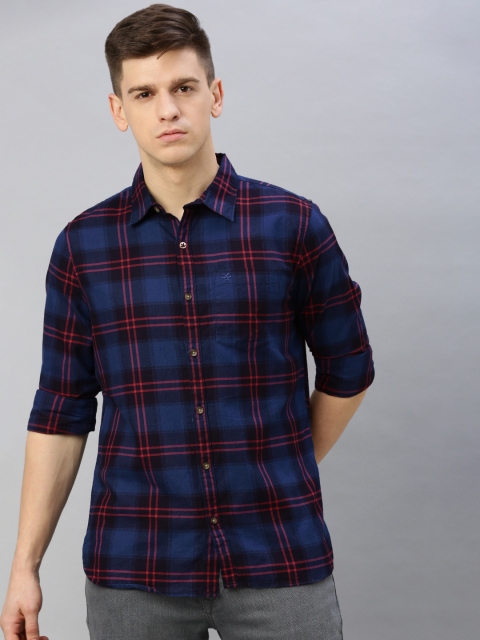 

WROGN Men Navy Blue & Red Slim Fit Checked Casual Shirt