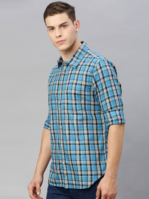 

WROGN Men Blue & White Regular Fit Checked Casual Shirt