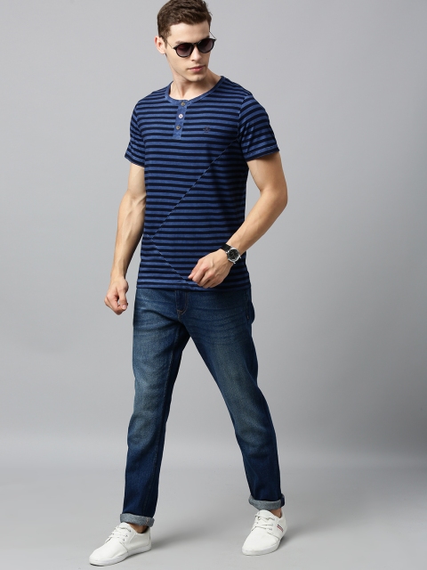 

WROGN Men Navy Blue & Black Slim Fit Striped Panelled Henley Neck T-shirt