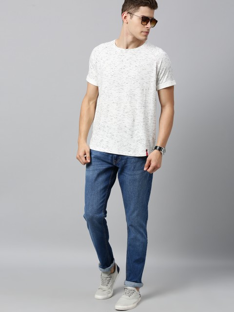 

WROGN Men Off-White Solid Round Neck High-Low Hem T-shirt