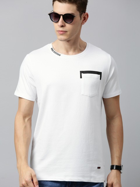 

WROGN Men White Slim Fit Solid Round Neck T-shirt with Pocket