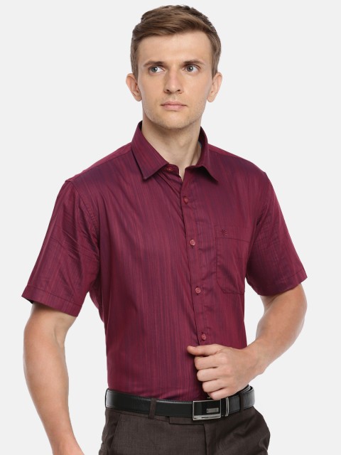 

Chennis Men Maroon Slim Fit Solid Formal Shirt