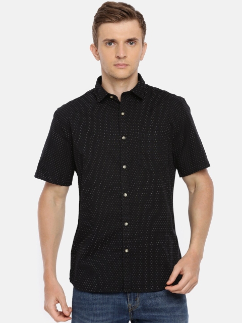 

Chennis Men Black Slim Fit Polka Dot Printed Casual Shirt