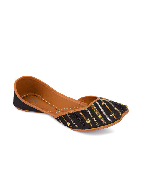 

Jutti Express Women Black Embellished Leather Mojaris
