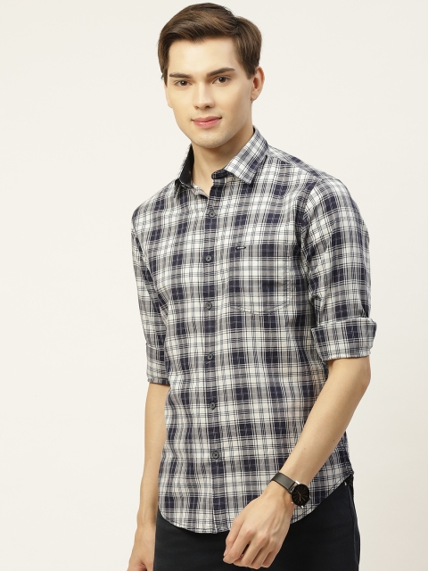 

Lee Cooper Men Off-White & Navy Blue Regular Fit Pure Cotton Checked Casual Shirt