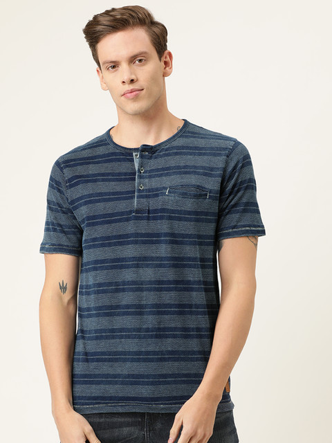 

Lee Cooper Men Blue Striped Henley Neck T-shirt