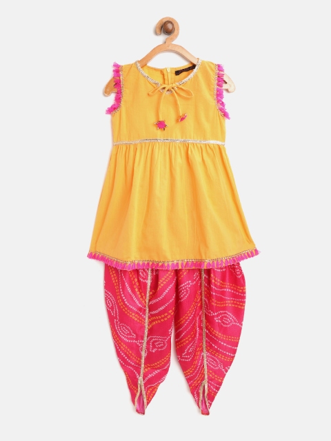 

pspeaches Girls Yellow & Fuchsia Pink Kota Handloom Kurta with Bandhani Print Dhoti Pants