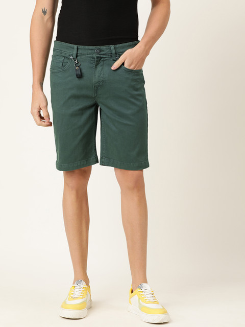 

Lee Cooper Men Olive Green Solid Slim Fit Chino Shorts