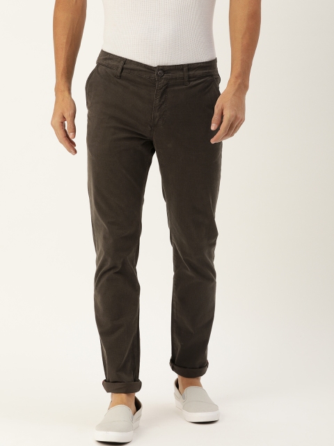 

Lee Cooper Men Brown Slim Fit Solid Chinos