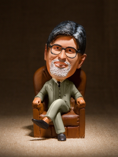 

Bigsmall Multicoloured Mr. Bachchan Bobblehead Collectible, Multi