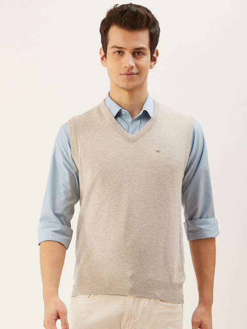 

Monte Carlo Men Beige Solid Sweater Vest