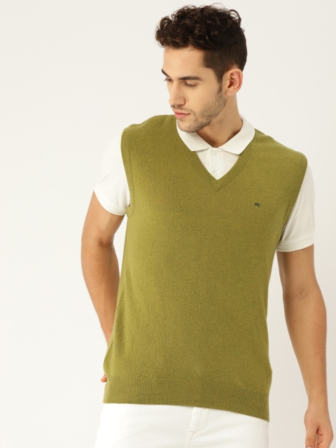 

Monte Carlo Men Green Solid Sweater Vest