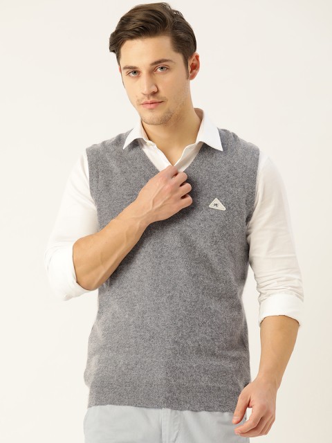 

Monte Carlo Men Grey Solid Fuzzy Sweater Vest
