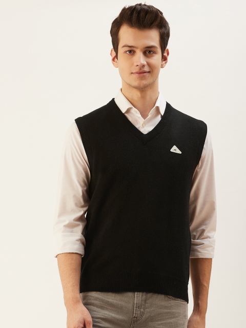 

Monte Carlo Men Black Solid Sweater Vest