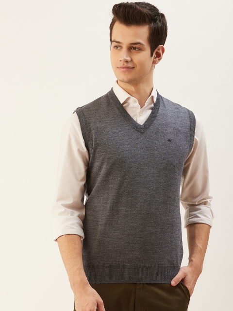 

Monte Carlo Men Charcoal Grey Solid Sweater Vest