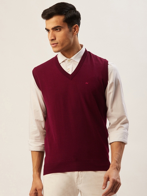 

Monte Carlo Men Burgundy Solid Woollen Sweater Vest