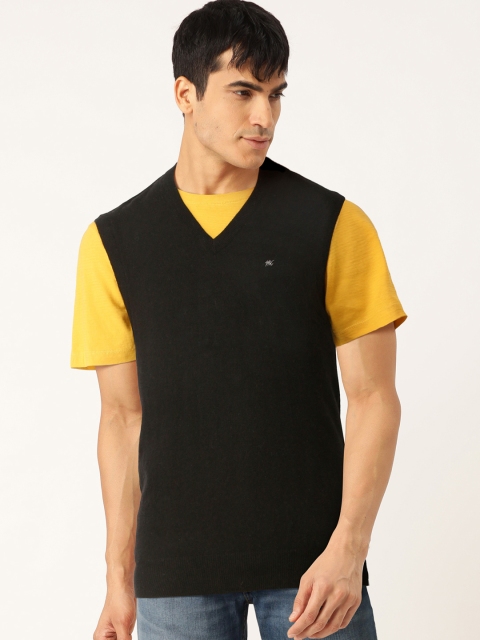 

Monte Carlo Men Black Solid Sweater Vest
