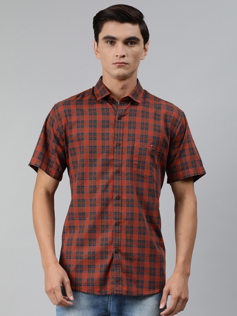 

Louis Philippe Sport Men Maroon & Navy Blue Slim Fit Checked Casual Shirt
