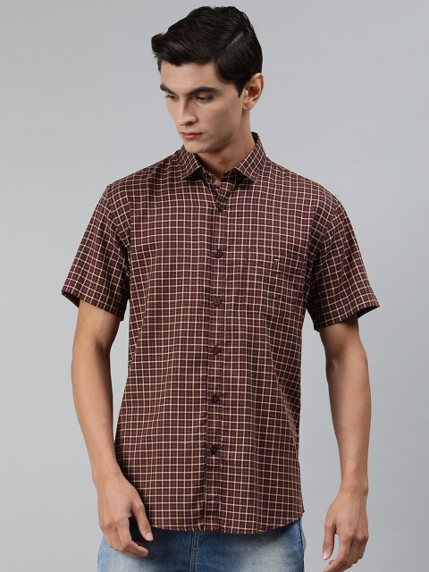 

Louis Philippe Sport Men Maroon & Off-White Slim Fit Checked Casual Shirt