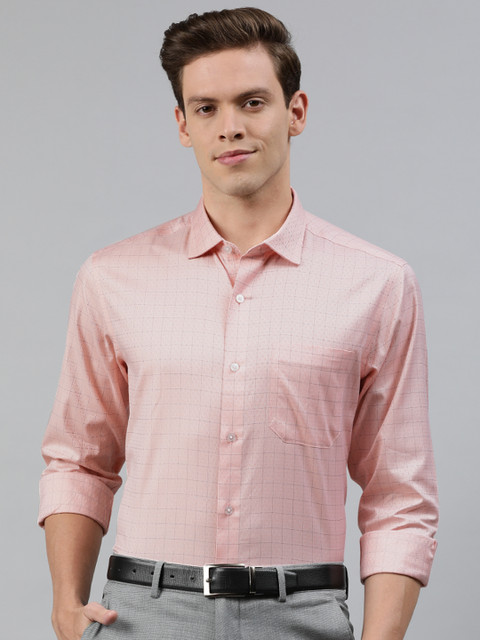

Louis Philippe Men Peach-Coloured & Black Slim Fit Checked Formal Shirt